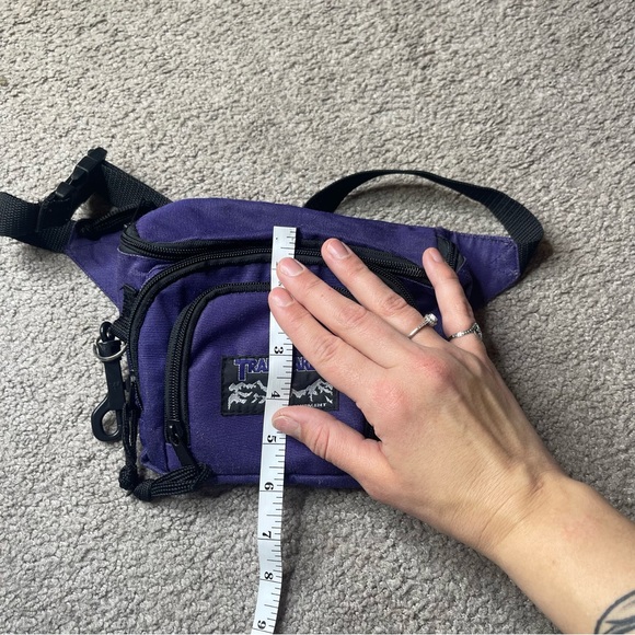 TRAIL MAKER Purple and Black Vintage Fanny Pack - Picture 9 of 10